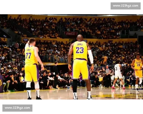 湖人热火总决赛第四场回放詹姆斯关键表现全解析带领球队逆境前行